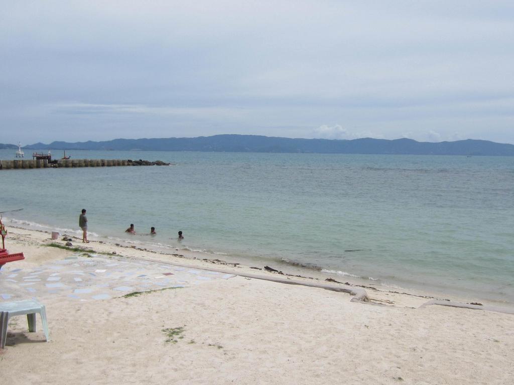 Charung Beach Haad Rin Luaran gambar