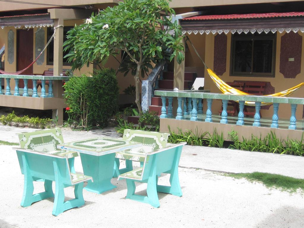 Charung Beach Haad Rin Luaran gambar